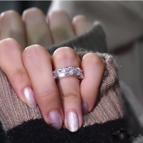 Emerald Cut Stones TCW 8.5Ct Eternity Band Ring - Picture 11 of 14